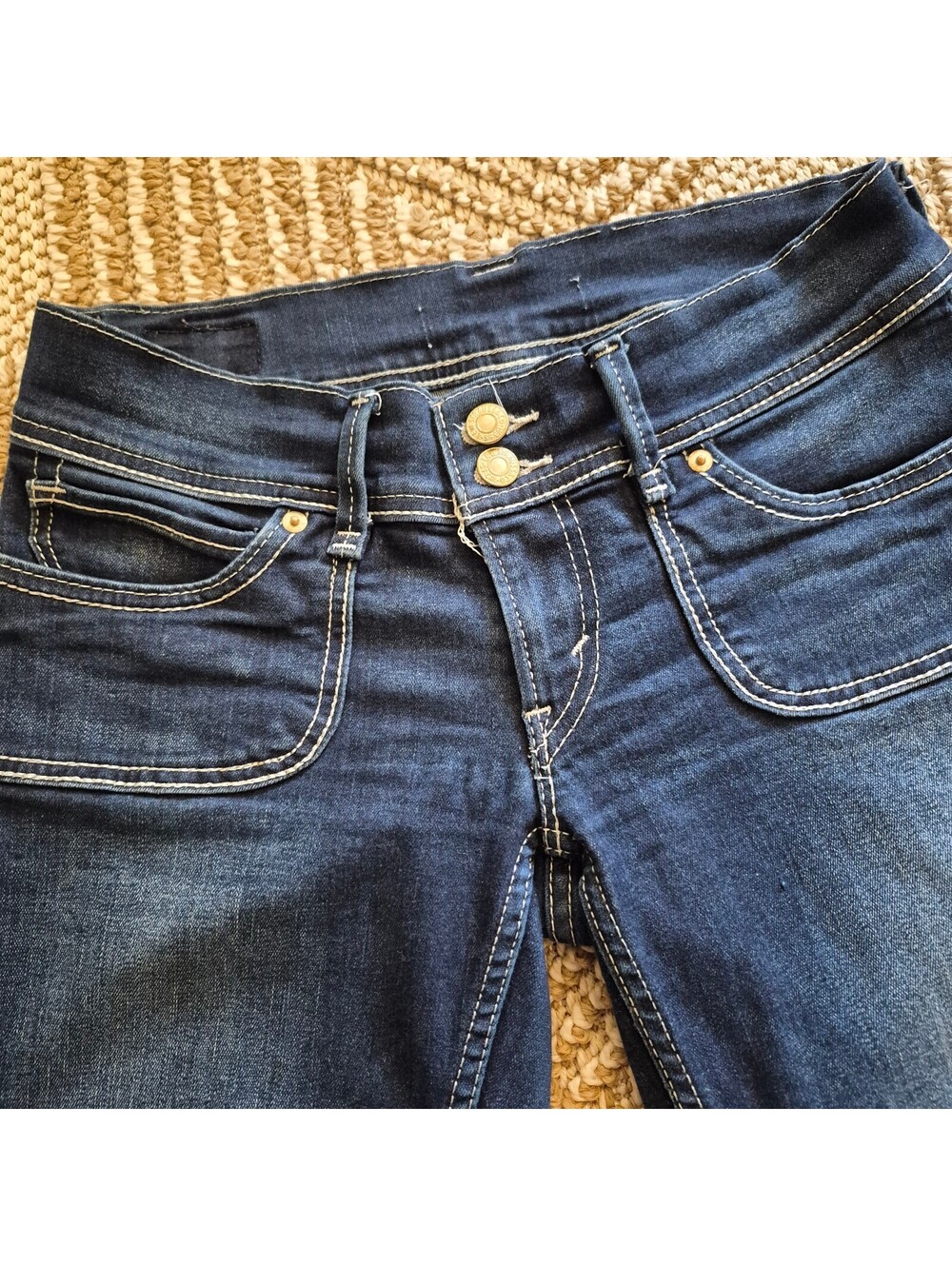 Levi's Bootcut Denim Jeans Dark Wash Contrasting Stitching 7M W28 - Picture 6 of 6